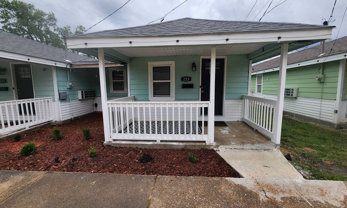Osceola House | Charming townhome with WiFi and AC in lovely Osceola