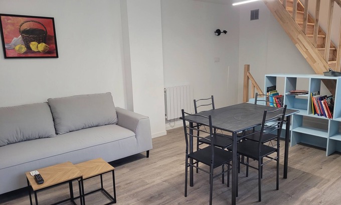 Quincy-Voisins Apartment | Charming triplex near Disney