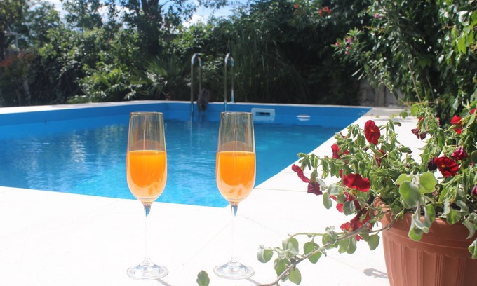 Blagaj Villa | Charming two bedroom chalet with the pool and vineyard