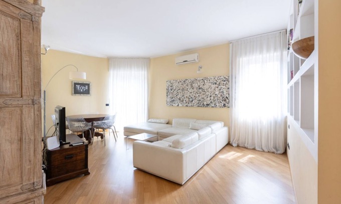 Navigli Apartment | Charming Two Bedrooms Washington 4° f. - Mirable PM