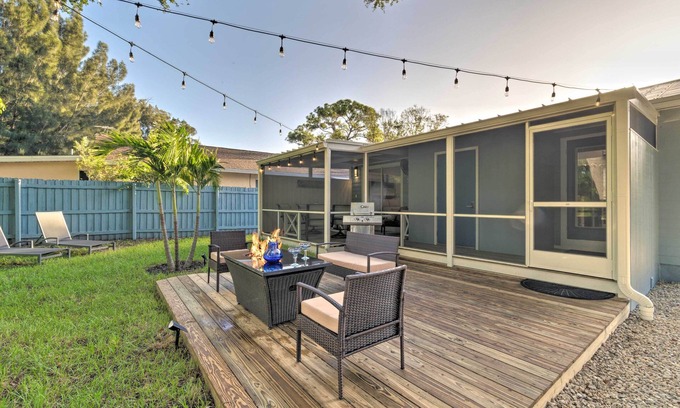 Sarasota House | Charming Vacation Rental: Close to Downtown!