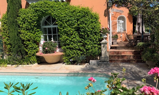 Cap-d'Antibes Villa | Charming villa , close to SALIS beach , walking distance to shops and center