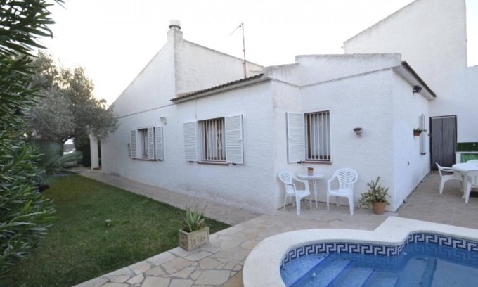 L Almadrava Villa | Charming Villa Xato with Private Pool & Garden, 1 Minute to Beach, Costa Dorada