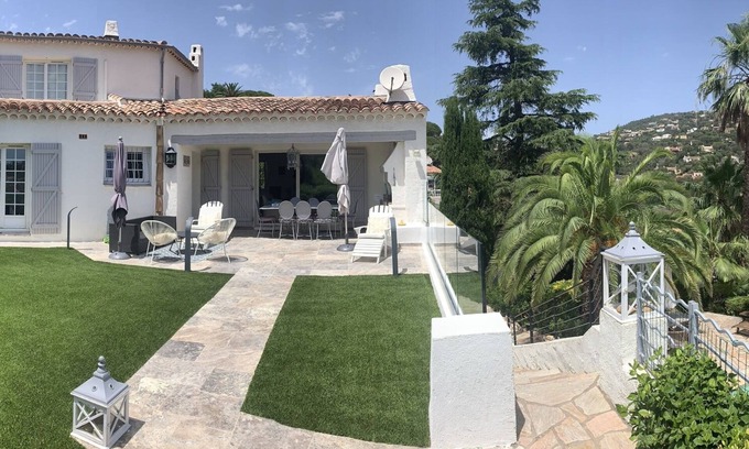 Les Issambres Villa | Charming villa with private pool promo