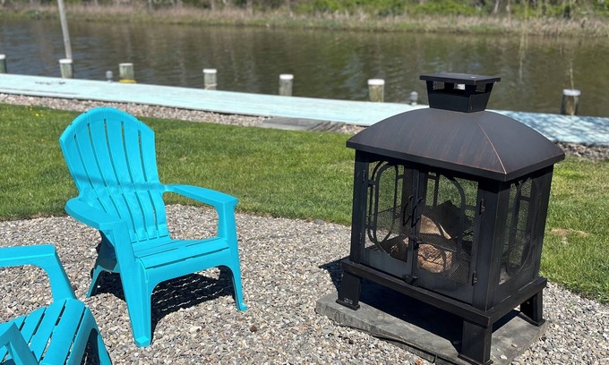 North East Cottage | Charming Waterfront Cottage with Private Boat Dock