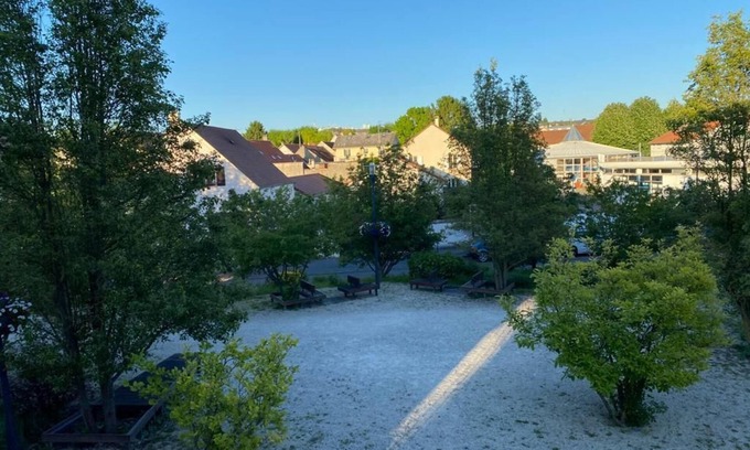 Roissy-en-France House | Charming whole house in the heart of Roissy