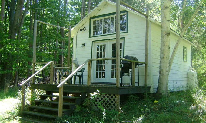 Woodstock Cottage | Charming Woodstock Teahouse Cottage by the Sawkill Creek trout stream