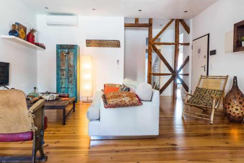 Sao Jose Apartment | CharmingLoft Lisbon Avenida Large and Stylish Apt
