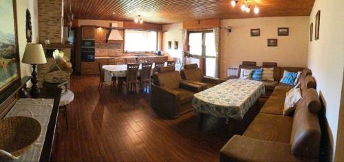 Kokava nad Rimavicou Cabin | Chata Línia