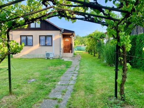 Uhersky Ostroh House | Chata Pod Kopcem