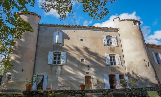 Chabestan Bed & Breakfast | Chateau de Laric