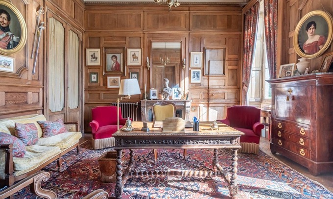 Dangeul Villa | Château in Sarthe with Heated Pool