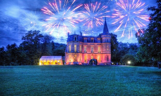 Clairac House | Château LENA private chateau with panoramic views, stunning park and pool!
