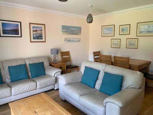 Sheringham House | Cheerful 3 bedroom home close to beach and High St