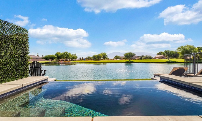 Indio House | Cheerful 4-bedroom vacation home with POOL