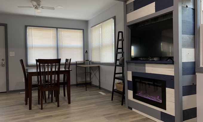 Norton House | Cheerful newly remodeled 1-bedroom with fireplace