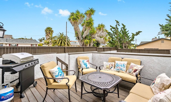 Grover Beach House | Cheerful Villa del Sol – 2BR duplex near Pismo & Oceano Dunes, Walk to Sand