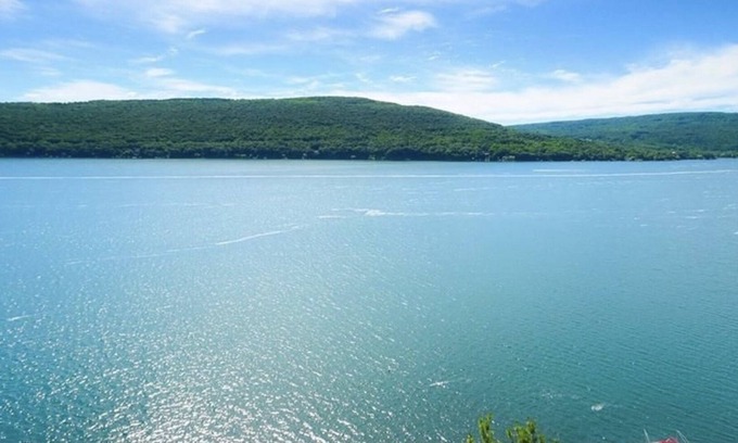 Canandaigua Condo | Cheery, comfortable, well-equipped lakefront condo with spectacular views!