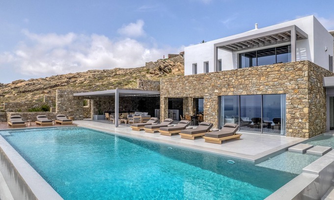 Paraga Villa | Chef included by Fantasia Villas: Ariadne’s Mitos Villa