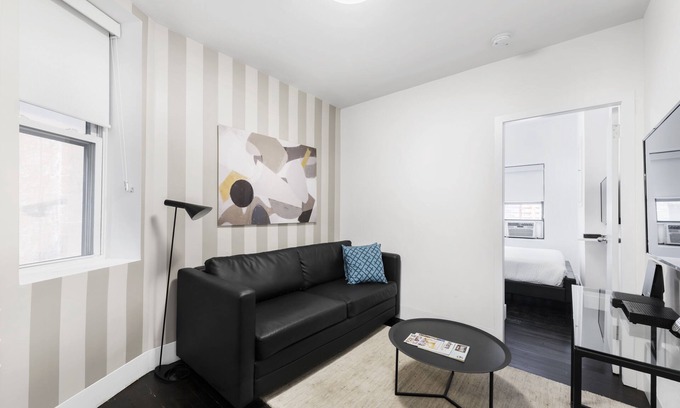 Chelsea Apartment | Chelsea/Greenwich Village Modern One-Bedroom