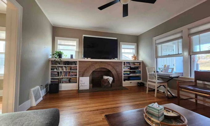 Cherry Street House | Cherry Street Bungalow- Walk to Everything!