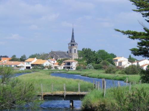 LʼIle-dʼOlonne Bed & Breakfast | Chevrefeuille et Eglantine