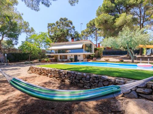 Castellvell House | CHEZ ADELA