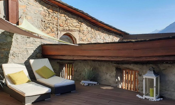 Saillon House | Chez Constance