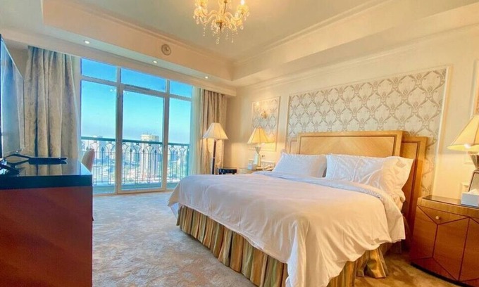 Downtown Cairo Apartment | Chez Haytham At Four Seasons Residential Suite/Private Terrace & Nile Views