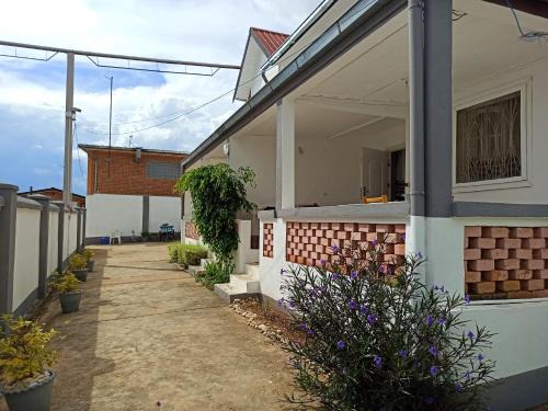 Ambohibao House | Chez Jeanne Chambre d'Hôte Antananarivo