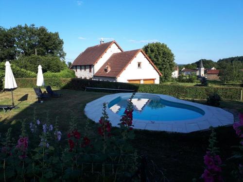 Saint-Marc-a-Frongier House | Chez Nathalie Et Jean Claude