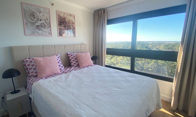 Cantegril Apartment | Chic 1-bedroom apartment with fitness room and AC in Punta del Este