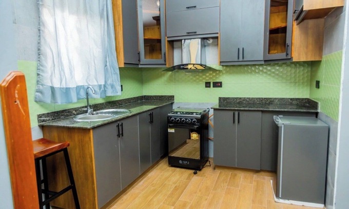 Bukoto Apartment | Chic 1-bedroom in Kampala 005
