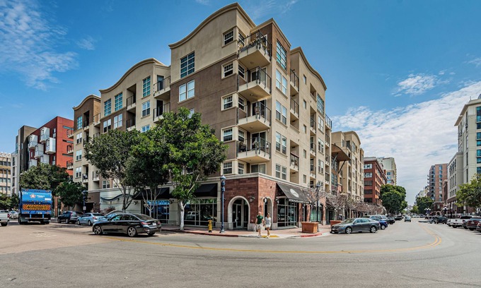 Pacific Terrace Condo | Chic 2-bedroom condo in brilliant San Diego with WiFi, fitness room