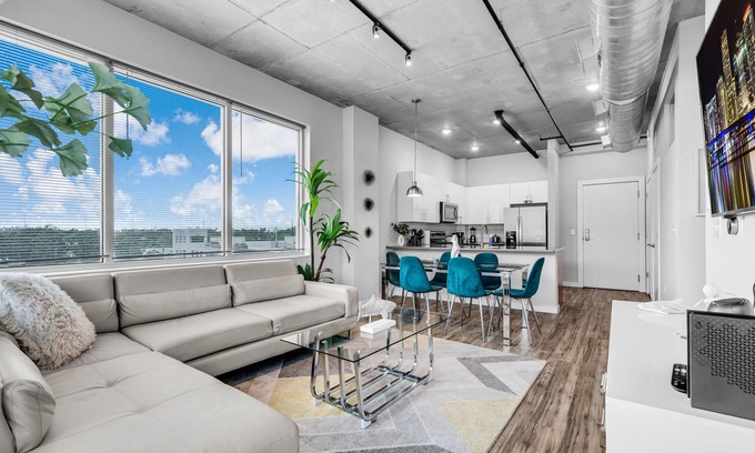 St. Petersburg - Clearwater Apartment | Chic 2BR Getaway | Walk to Breweries & Art Walk
