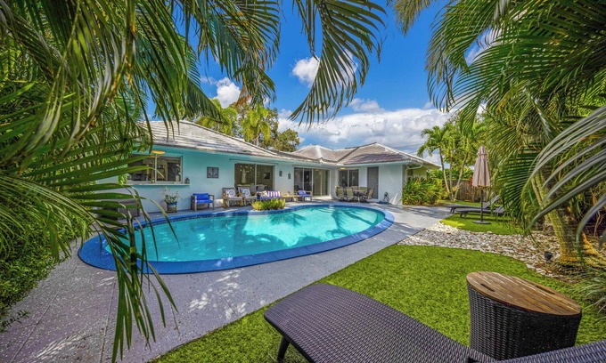 Imperial Point Villa | Chic 3 BR Villa with Private Pool – Fort Lauderdale
