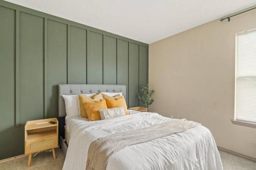 Barker House | Chic and Cozy Home in Katy