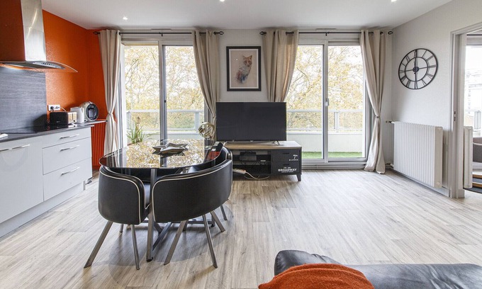 Angers Apartment | Chic appartement vue sur parc au calme