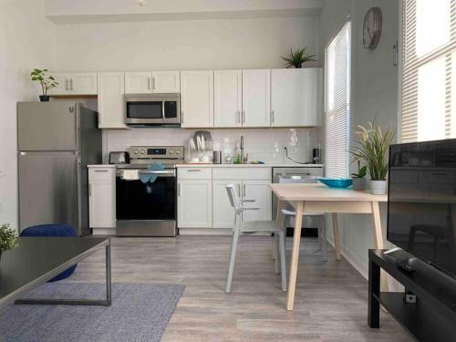 Tampa Heights Apartment | Chic Bungalow Apartment steps from Armature Works & Downtown Riverwalk