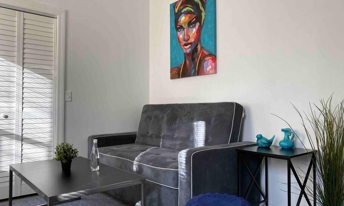 Tampa Heights Apartment | Chic Bungalow Near Armature Works & The Riverwalk