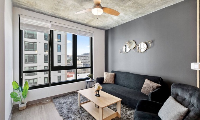 Birmingham Apartment | Chic, Central Birmingham Condo – 2BR!