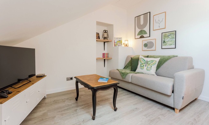 Bieville-Beuville House | 🏡 Chic & Cosy Cottage with Jacuzzi between Caen and the Normandy D-DAY beaches
