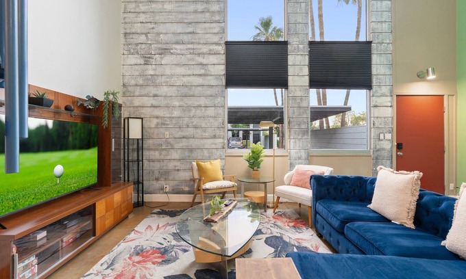 Pierson Place Historic District House | Chic & Cozy | Midtown 1BR + Pool Prime Location