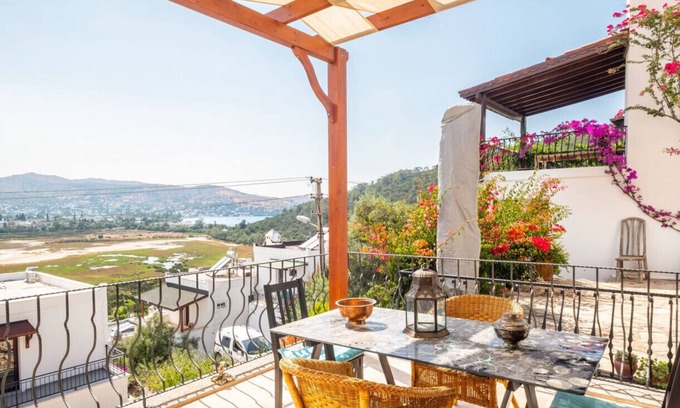Golturkbuku Apartment | Chic House w/ Patio near Paradise Bay in Bodrum