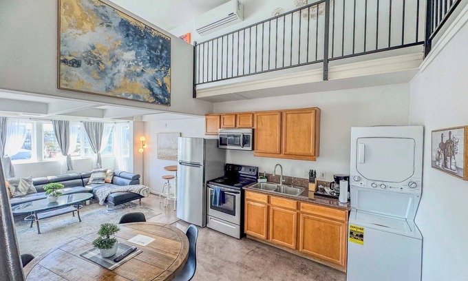Little Italy Apartment | Chic Loft in Little Italy w/City Views n Parking
