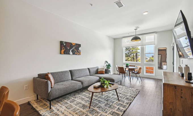 Highland Condo | Chic Made Easy | Espadin LoHi
