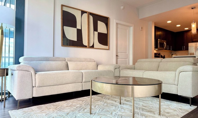 North Buckhead Apartment | Chic & Modern 2BR Apartment in the Heart of Buckhead – Walk to Dining & Shops!