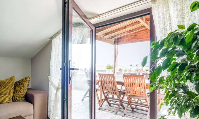 Bakırkoy Apartment | Chic Modern Flat With Terrace in Istanbul Florya