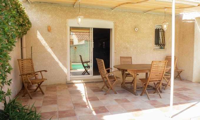 Narbonne House | Chic Narbonne Pool Retreat