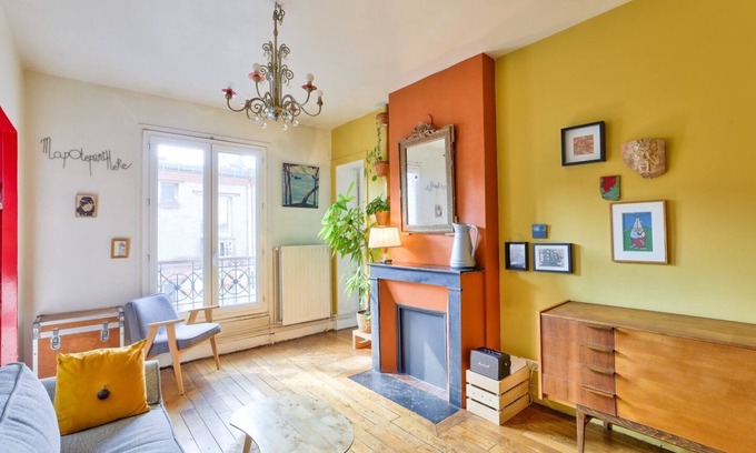Riquet Stalingrad Apartment | Chic T2, Contemporary, Paris 18, Comfortable, Wifi.